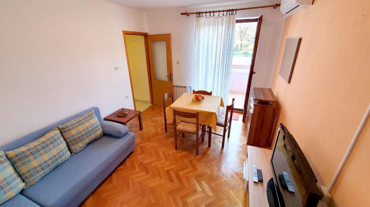 Mirjana F Apartaments باشْكا الغرفة الصورة