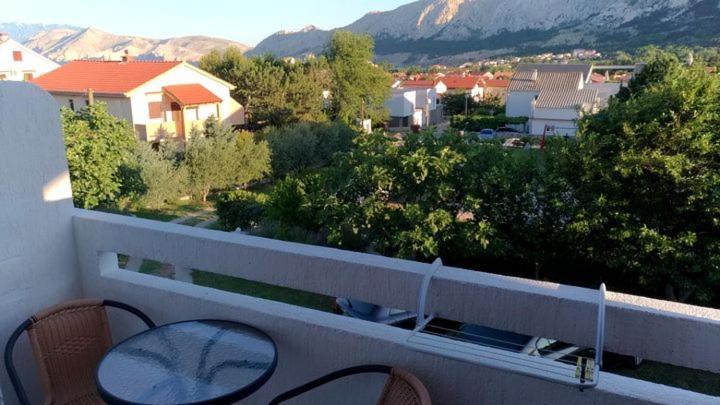 Mirjana F Apartaments باشْكا المظهر الخارجي الصورة