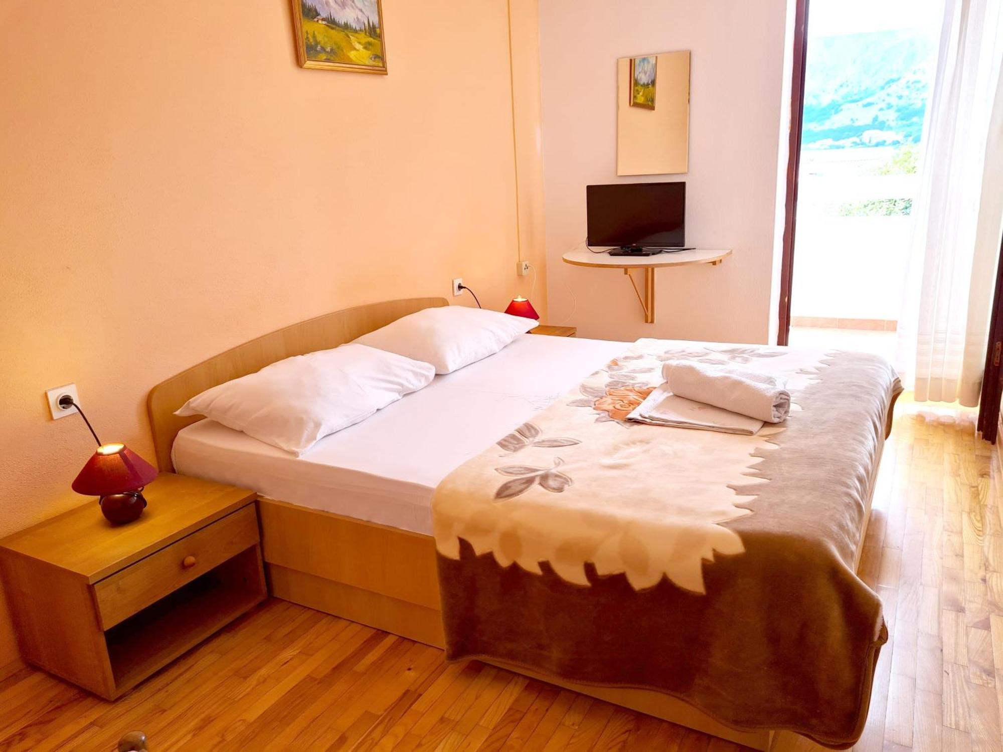 Mirjana F Apartaments باشْكا المظهر الخارجي الصورة
