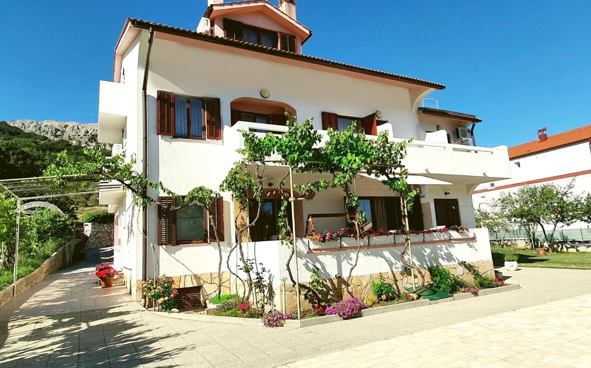 Mirjana F Apartaments باشْكا المظهر الخارجي الصورة