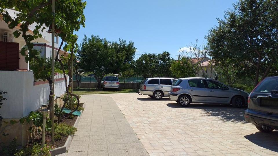 Mirjana F Apartaments باشْكا المظهر الخارجي الصورة